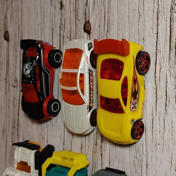 LOT of 6 play vintage toy cars boy toys - Picture 2 of 9